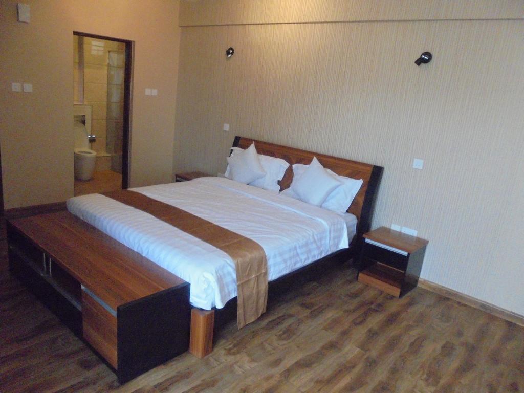 ניירובי We Hotel And Suites מראה חיצוני תמונה
