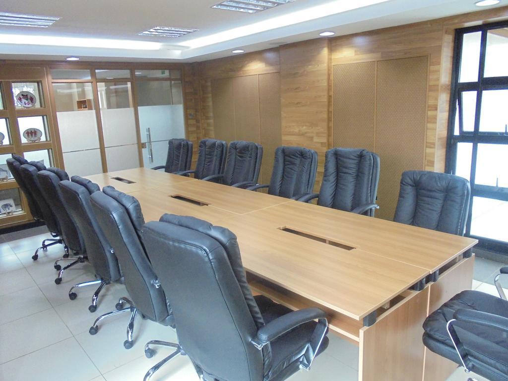 ניירובי We Hotel And Suites מראה חיצוני תמונה