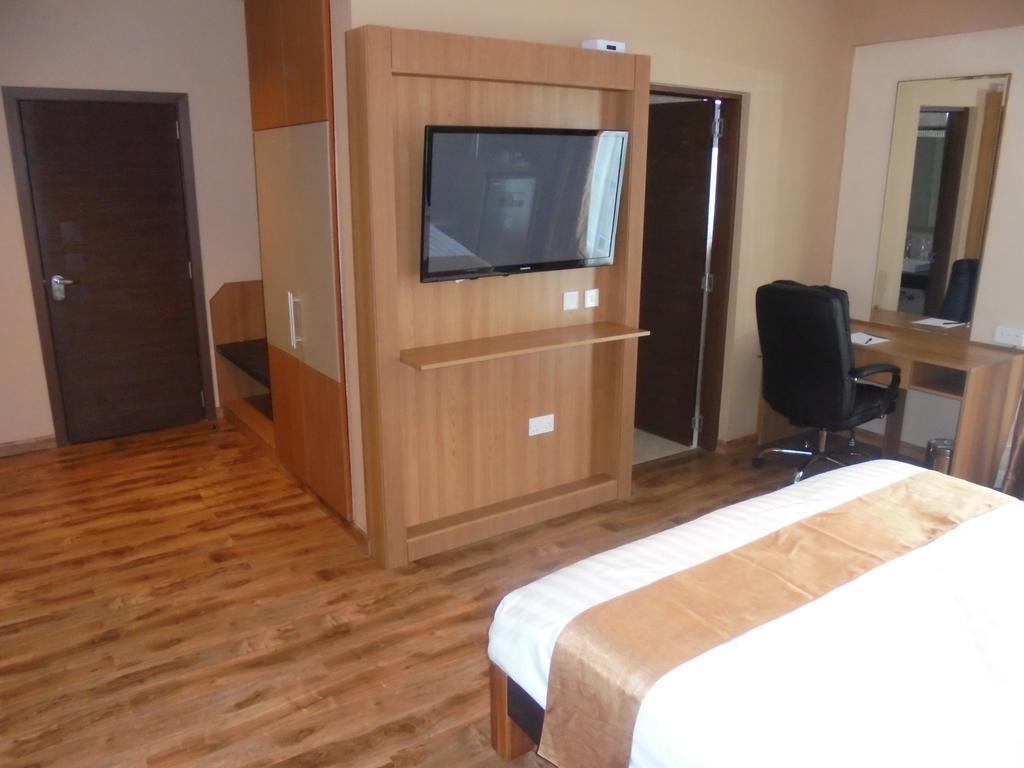 ניירובי We Hotel And Suites מראה חיצוני תמונה