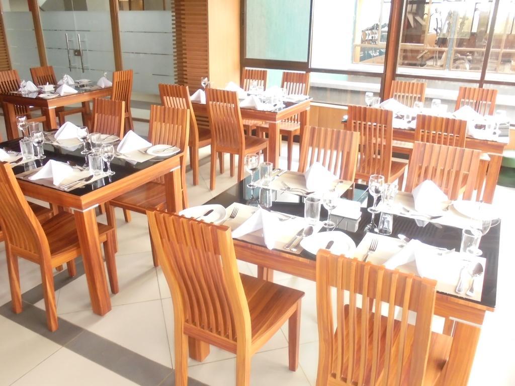 ניירובי We Hotel And Suites מראה חיצוני תמונה
