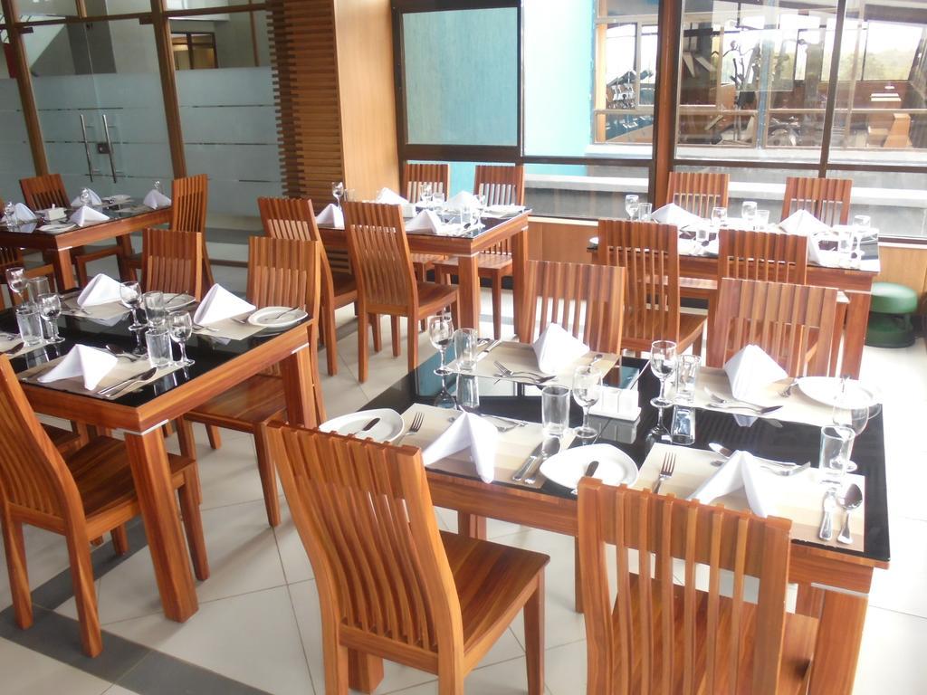 ניירובי We Hotel And Suites מראה חיצוני תמונה