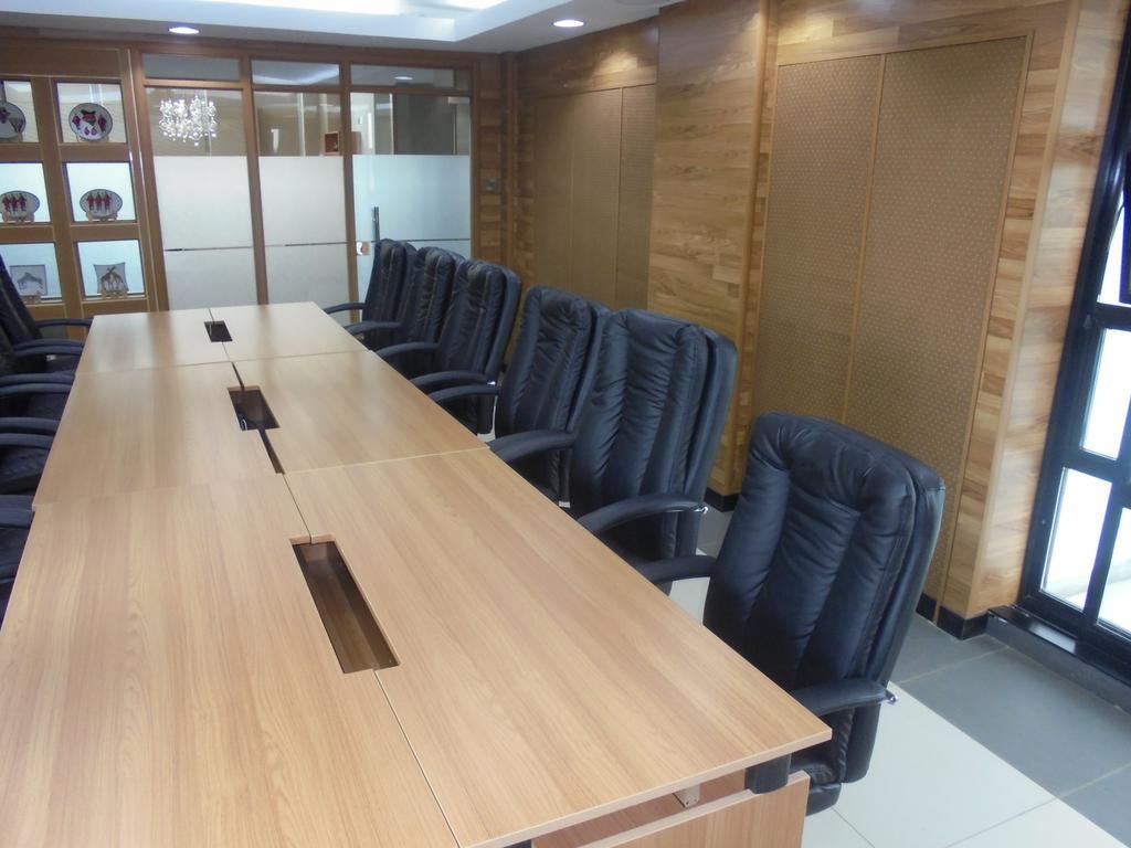 ניירובי We Hotel And Suites מראה חיצוני תמונה